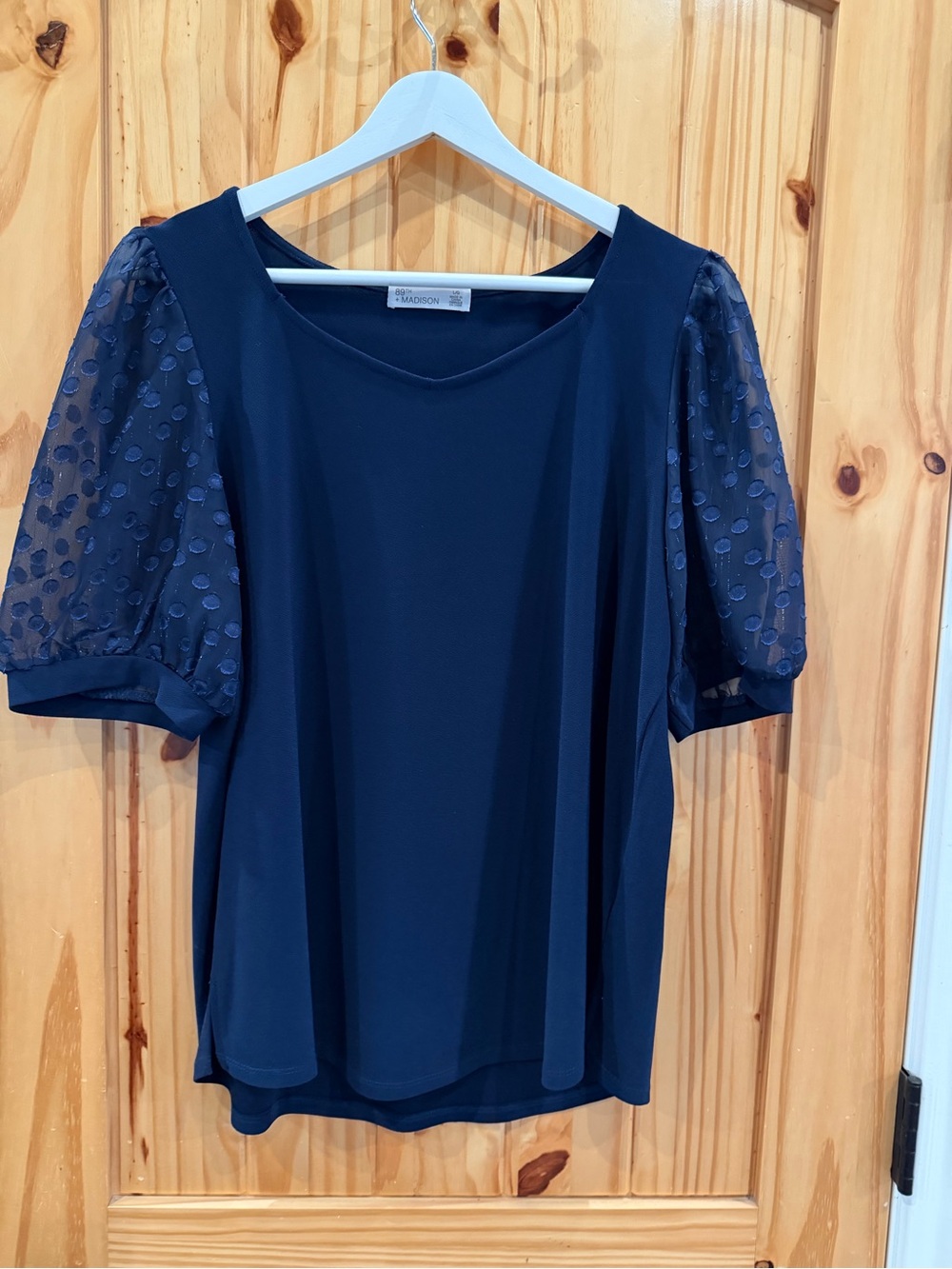 89th & Madison Navy Puff-Sleeve Dot Blouse